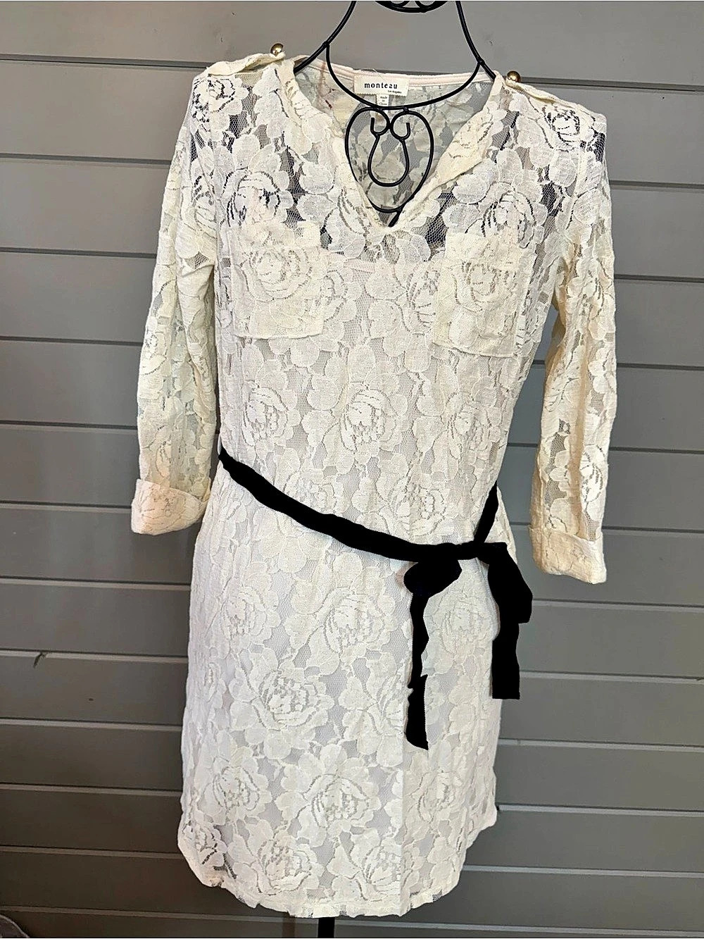monteau Floral Lace Mini Dress in White & Black Size Medium